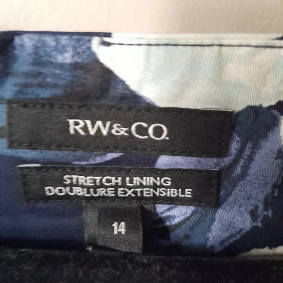 RW&CO - Picture 2 of 8